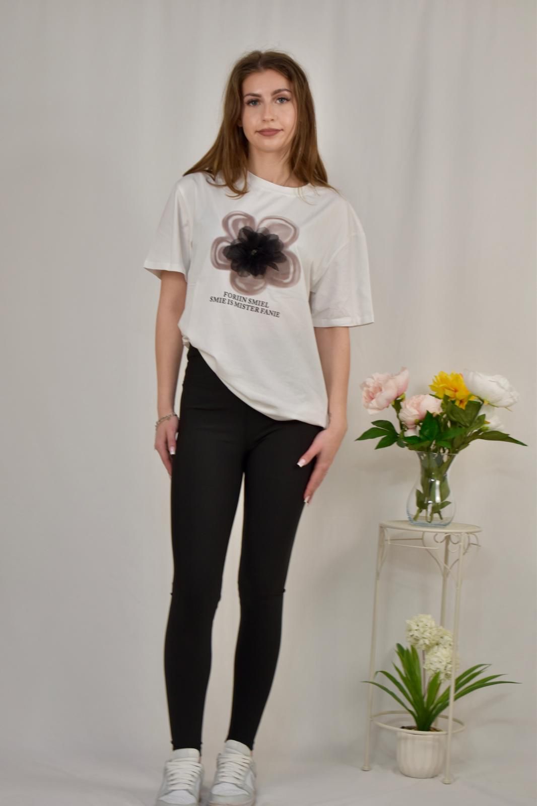 Tricou oversized cu floare 3D din tull - current